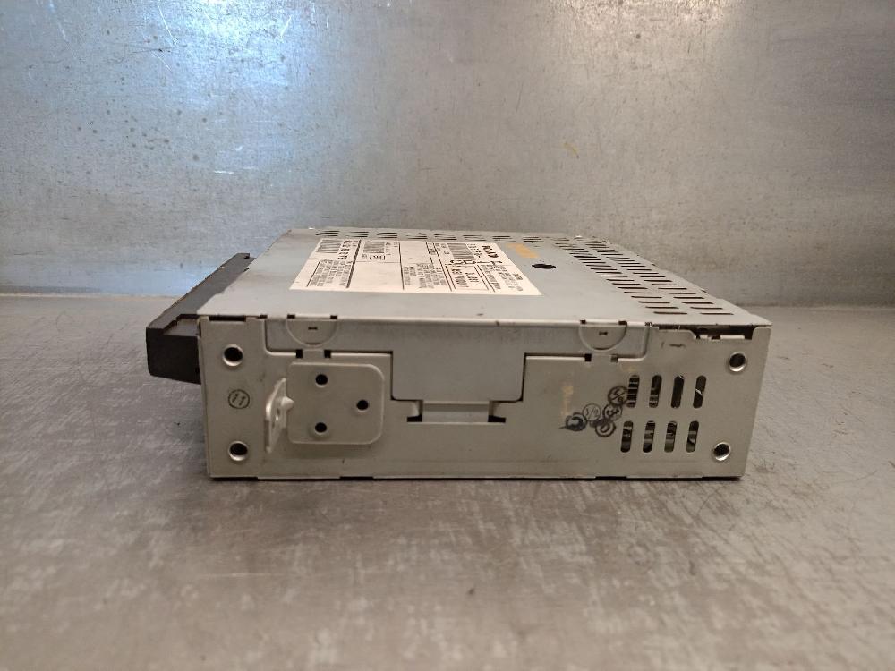 Sistema audio / radio cd D5244T 306575501 de Volvo Xc90 i (275) 2002-2006 163 CV con 233000 km - pieza usada