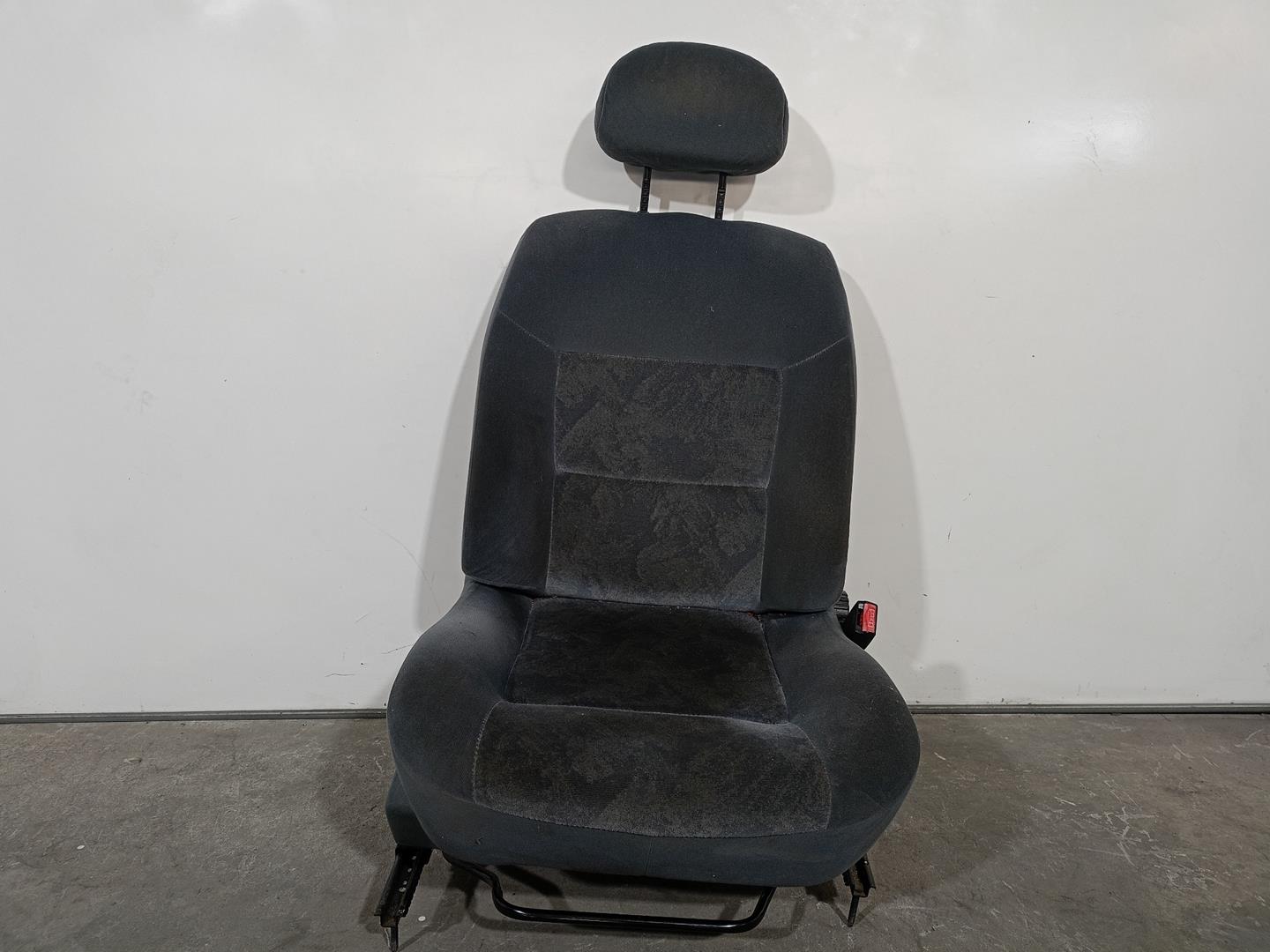 RENAULT Megane 2 generation (2002-2012) Priekinė dešinė sėdynė 7701042319 24550645