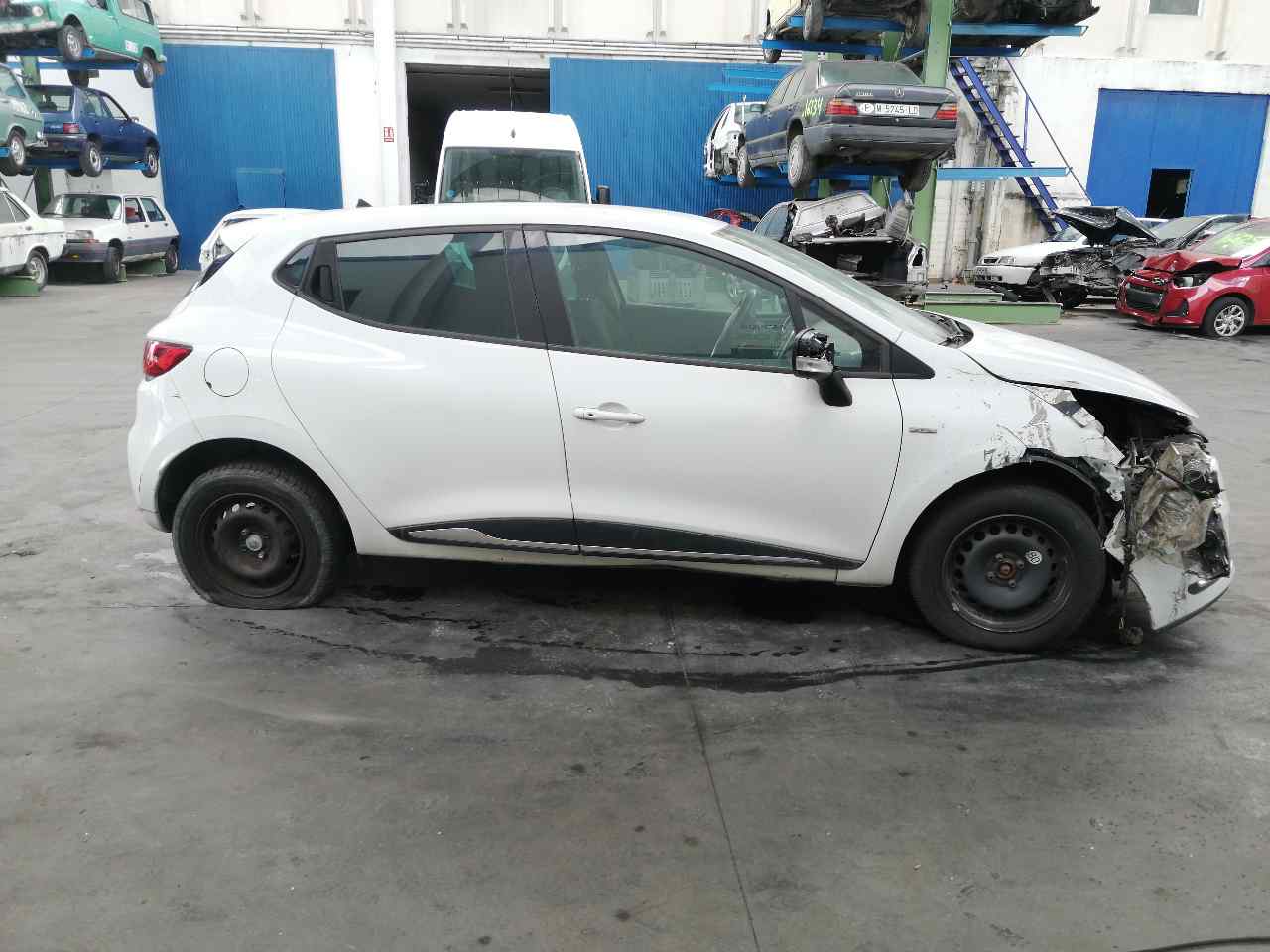 RENAULT Clio 3 generation (2005-2012) Højre bagerste indvendige åbningshåndtag 826720001R+ 19837884