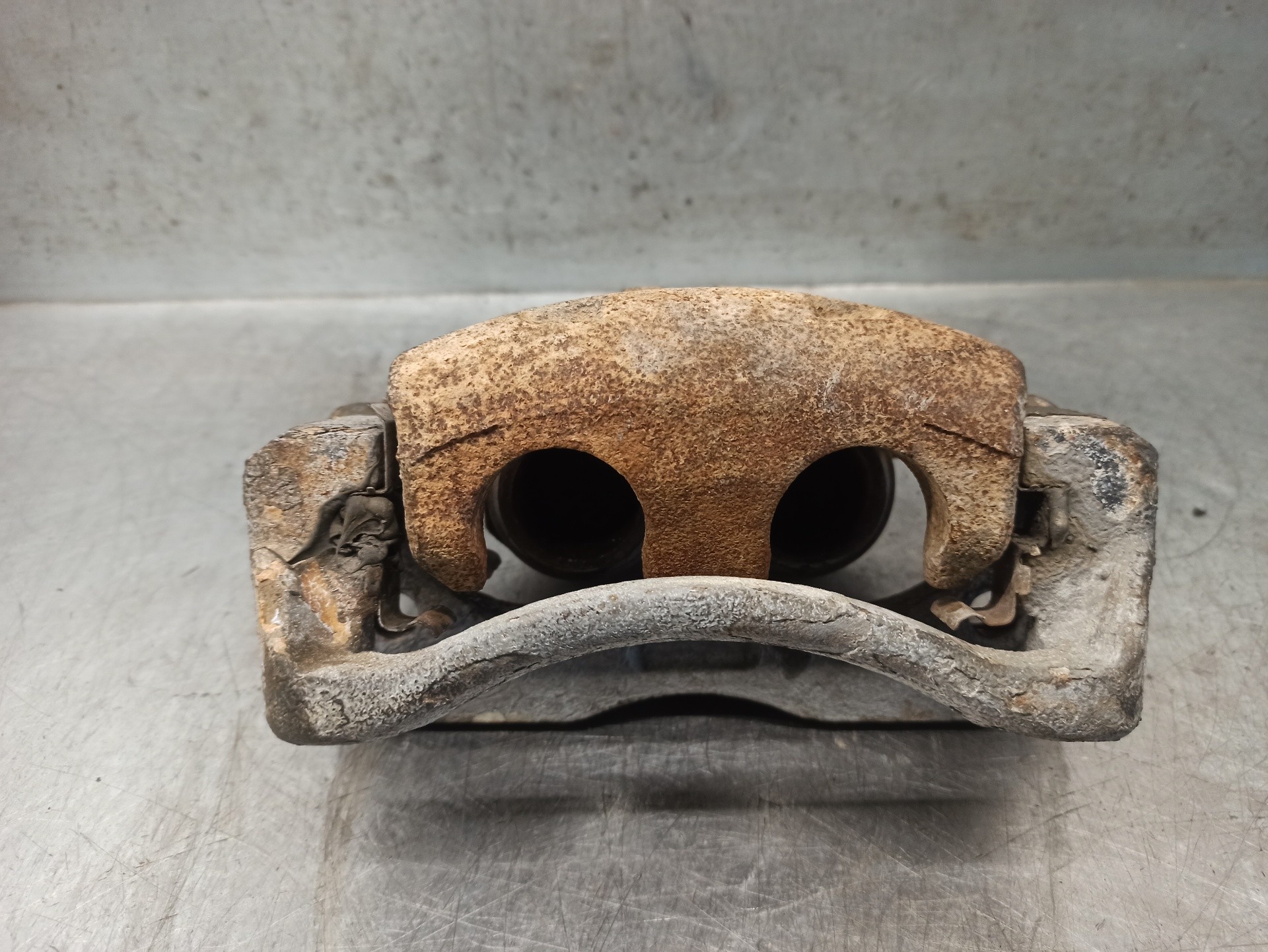 Pinza de freno delantera derecha WL 1454526 de Ford Ranger (et) 2005-2012 143 CV con 263000 km - pieza usada