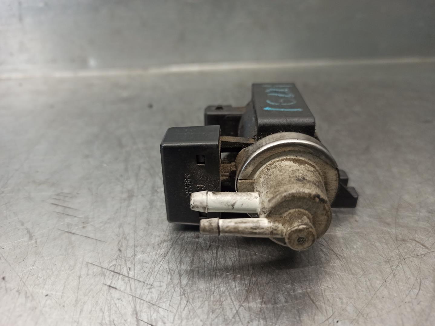 SUBARU Carisma 1 generation (1995-2004) Solenoid Valve PIERBURG,PIERBURG+72190338 19833240