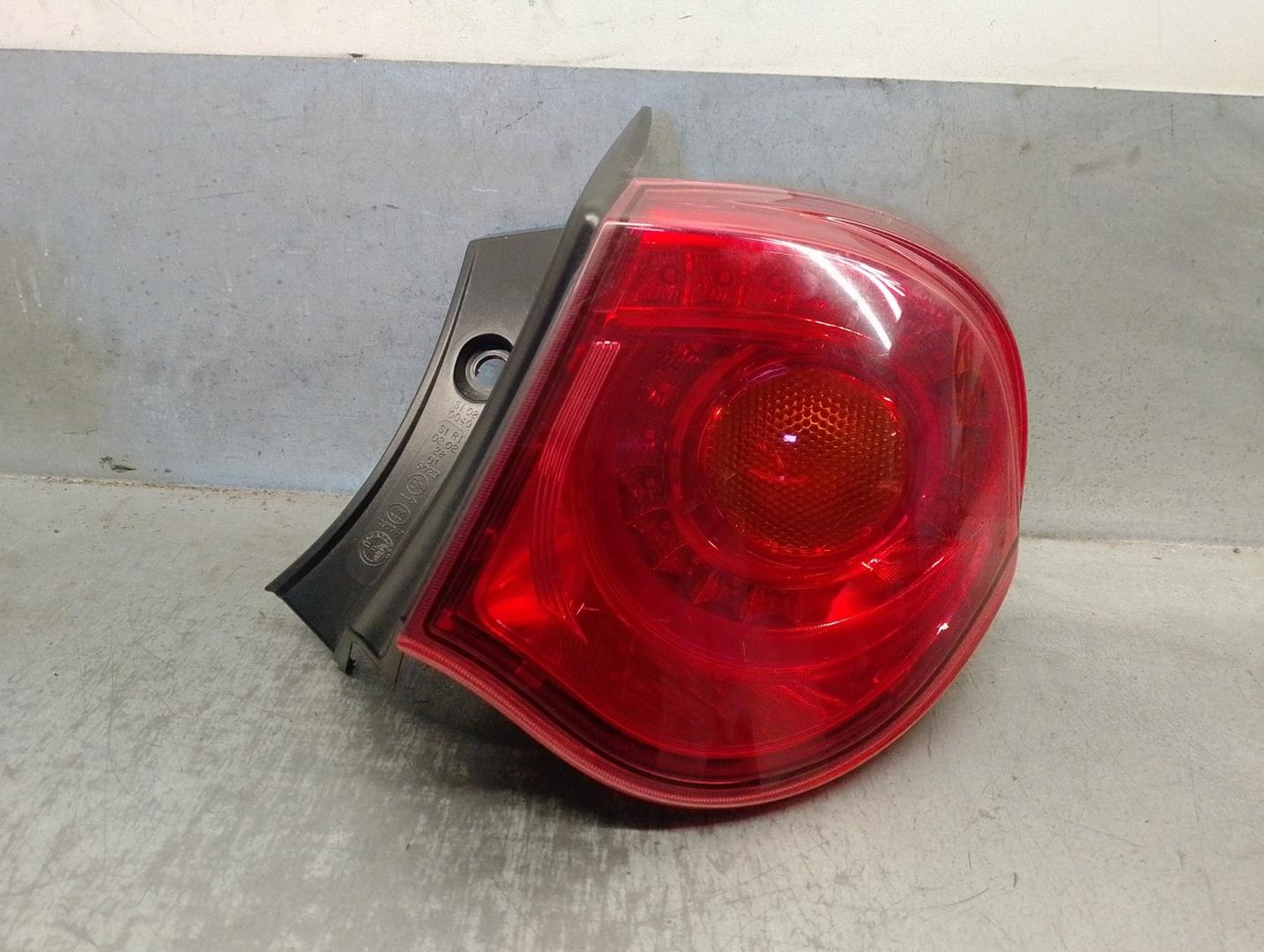 ALFA ROMEO Giulietta 940 (2010-2020) Rear Right Taillight Lamp 50513612, DEALETA, 5PUERTAS 23754555