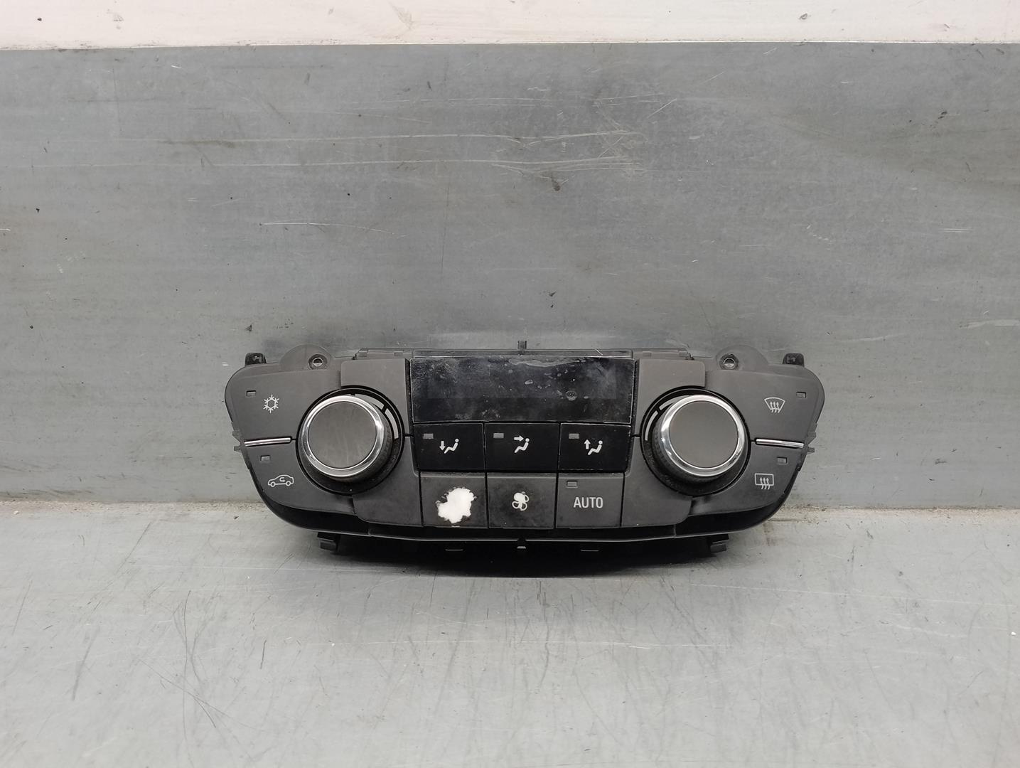 OPEL Insignia A (2008-2016) Climate  Control Unit 13273097 24205671