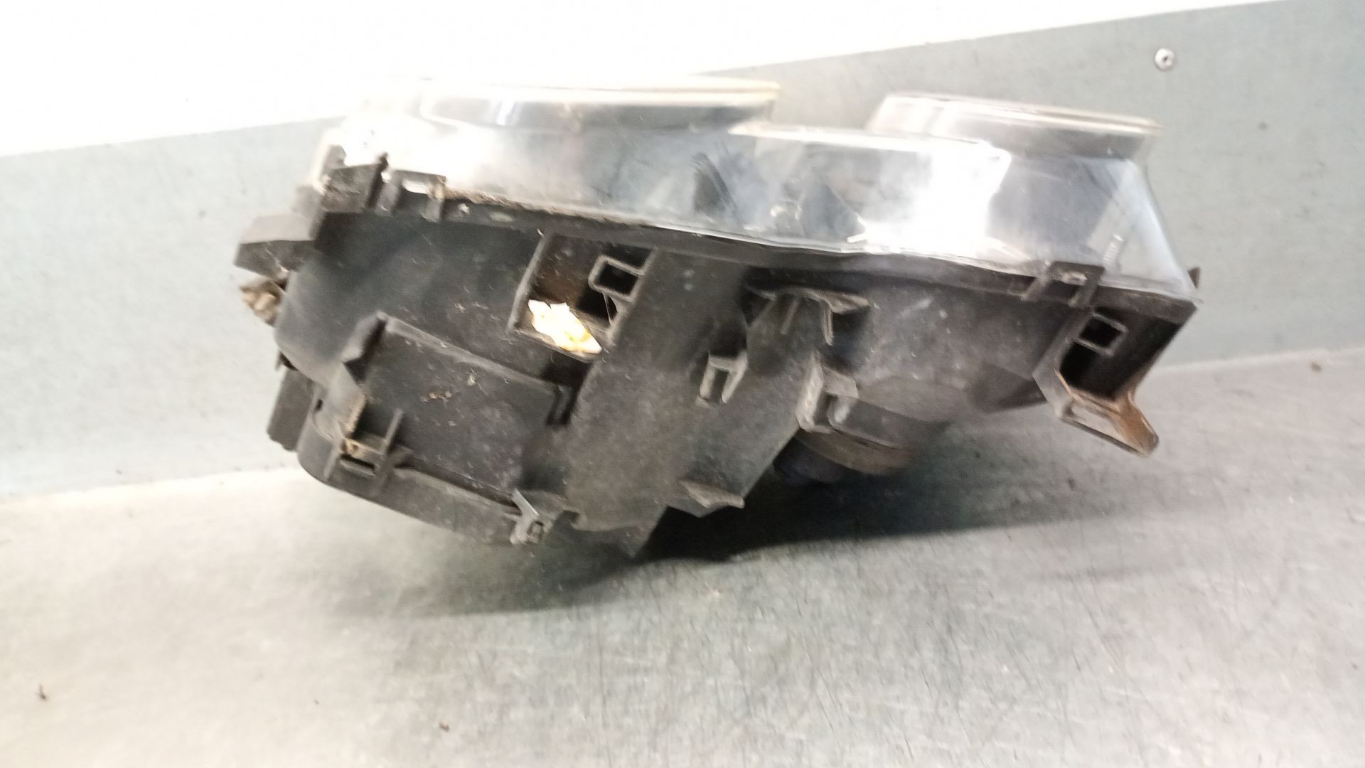 Faro derecho N46B18A 63126901970 de Bmw 3 compact (e46) 2001-2005 115 CV con 198000 km - pieza usada
