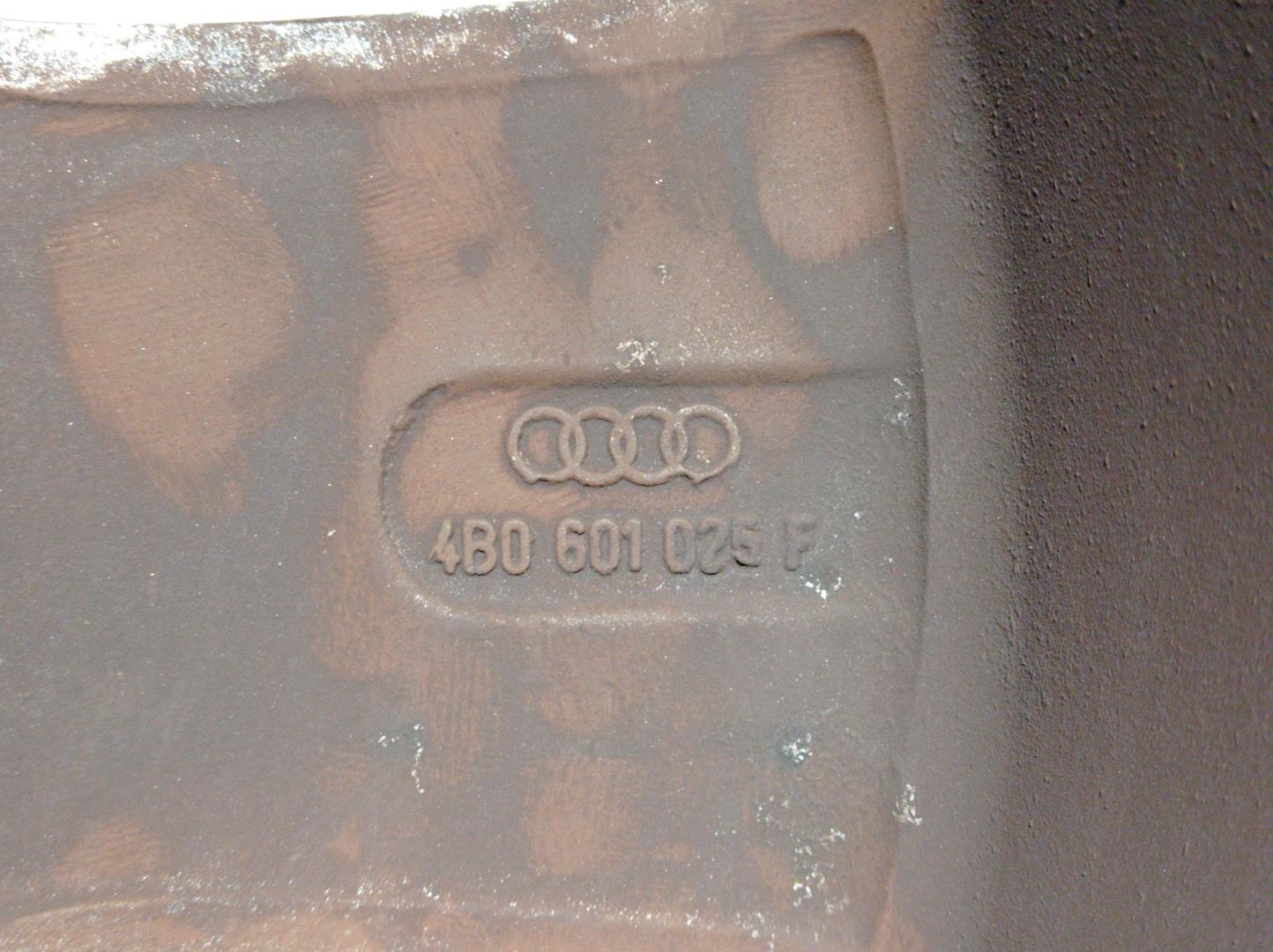 AUDI A6 C5/4B (1997-2004) Pyörä 4B0601025F, R167JX16H2ET45, ALUMINIO5P 24226992