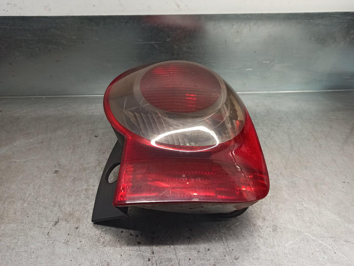 RENAULT Modus 1 generation (2004-2012) Rear Right Taillight Lamp 5PUERTAS, 5PUERTAS+ 19767573