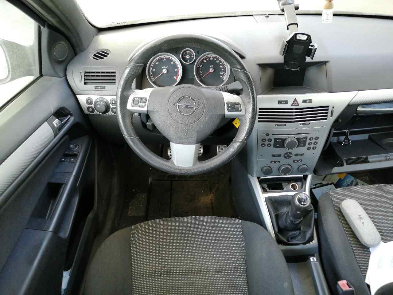 SUBARU Astra H (2004-2014) Другие внутренние детали 565412769, 13208089+ 19829225