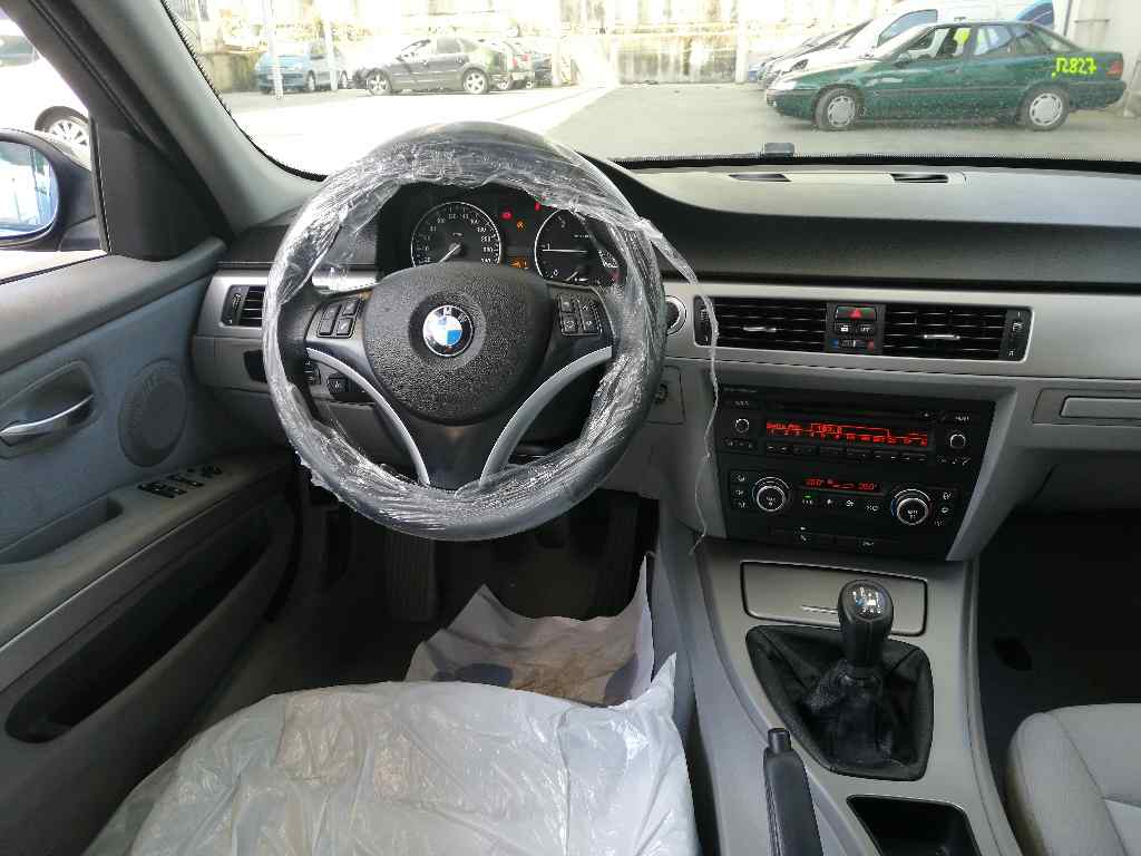 BMW 3 Series E90/E91/E92/E93 (2004-2013) Variklio kompiuteris DDE7810000, 0281015075 19734815