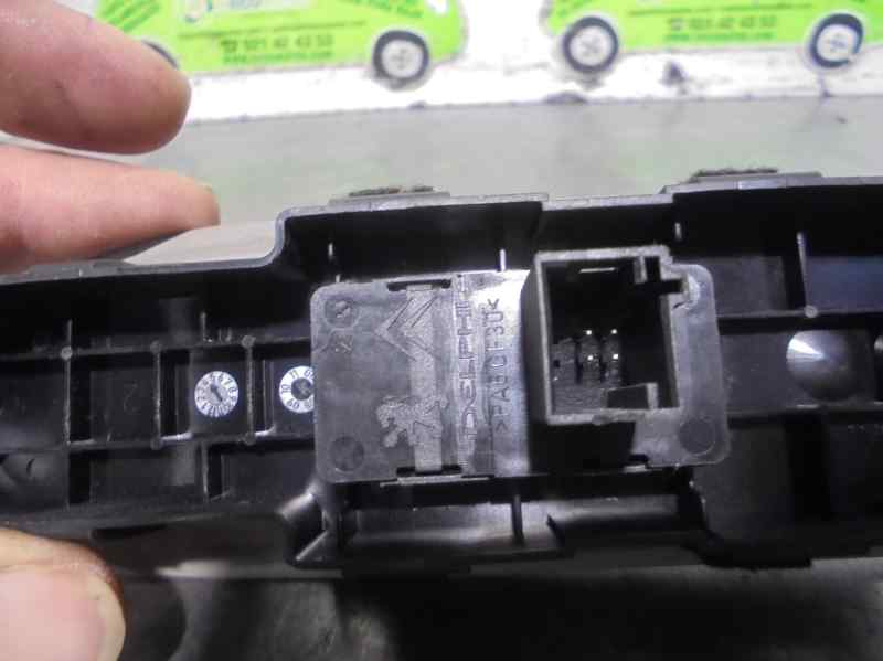 CITROËN C5 2 generation (2008-2017) Front Right Door Window Switch 96565184ZW 19659901