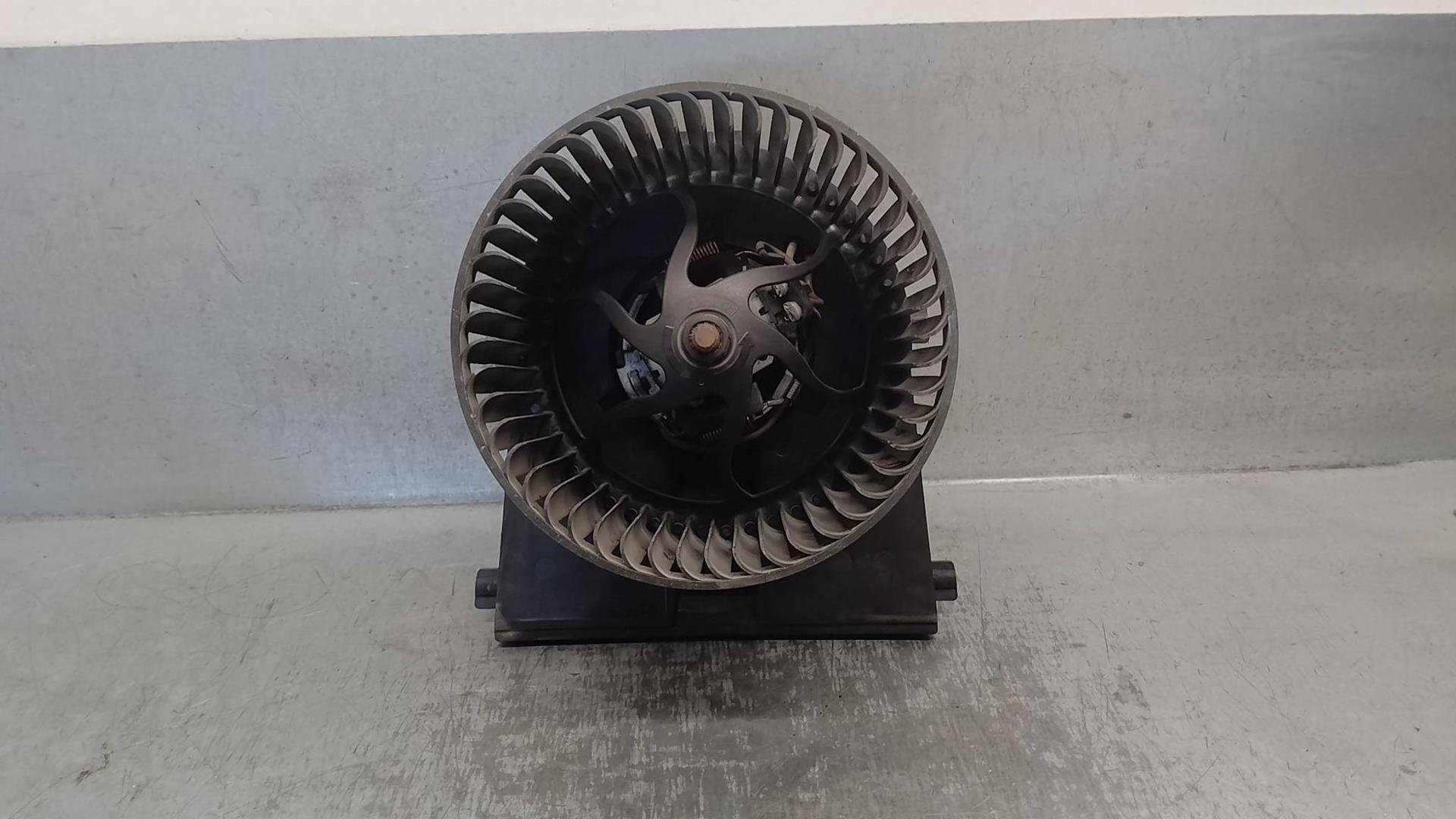 SEAT Leon 1 generation (1999-2005) Heater Blower Fan 1J1819021C 24342674