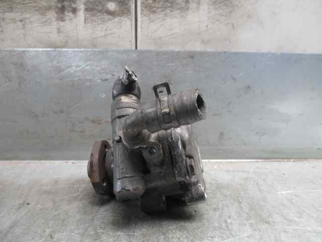 VOLKSWAGEN Bora 1 generation (1998-2005) Power Steering Pump 1J0422154A, KY17001, KYB 19639619