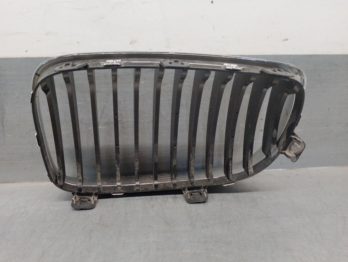 BMW 1 Series E81/E82/E87/E88 (2004-2013) Calandre 51137322210, DERECHA 23348719