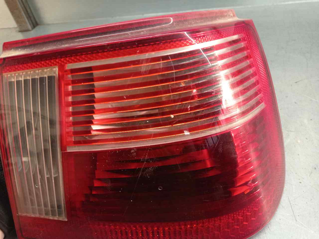 LEXUS Cordoba 1 generation (1993-2003) Rear Right Taillight Lamp 5PUERTAS, 5PUERTAS+DEALETA 19834618