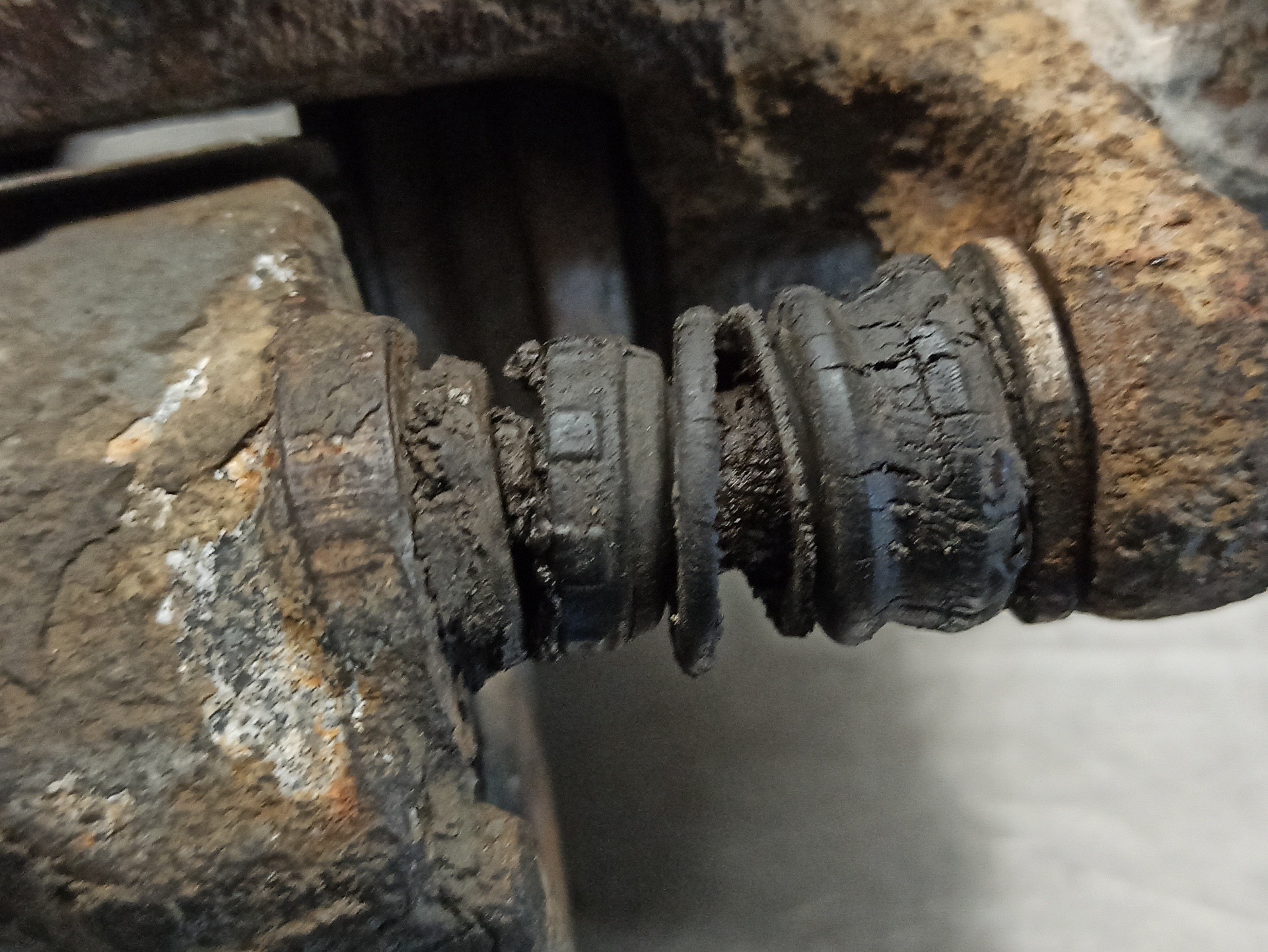 Pinza de freno delantera derecha WL 1454526 de Ford Ranger (et) 2005-2012 143 CV con 263000 km - pieza usada