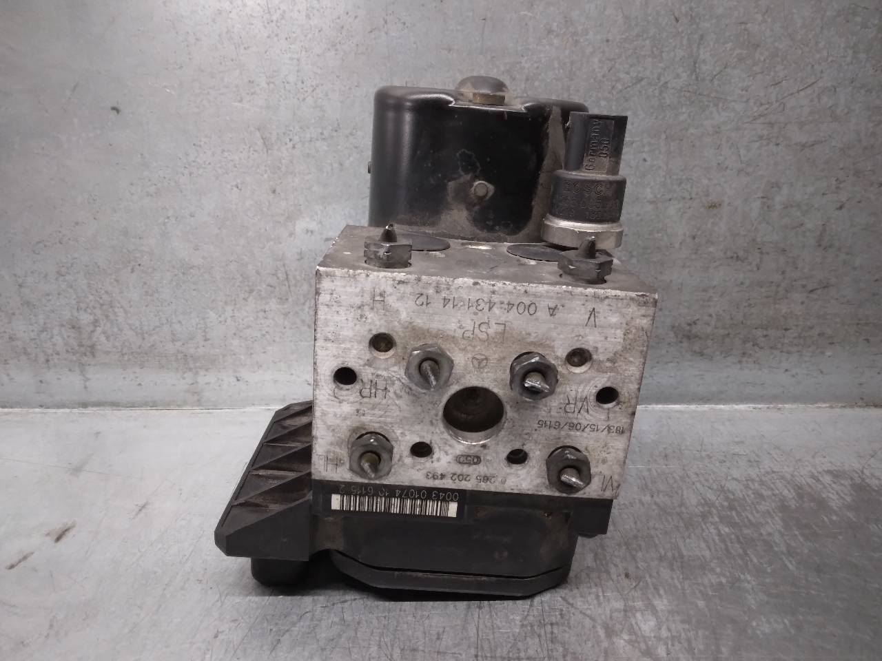 MERCEDES-BENZ E-Class W210 (1995-2002) ABS pump A0044311412,0265202493 24227567