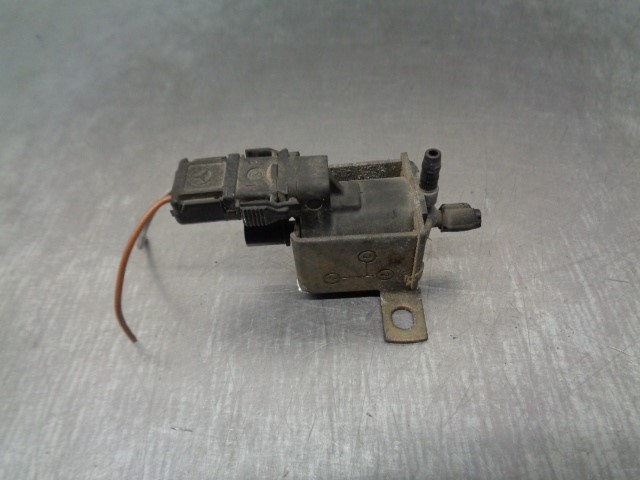 MERCEDES-BENZ S-Class W126 / C126 (1979-1991) Solenoid Valve 0015407097, 72107100 19882894