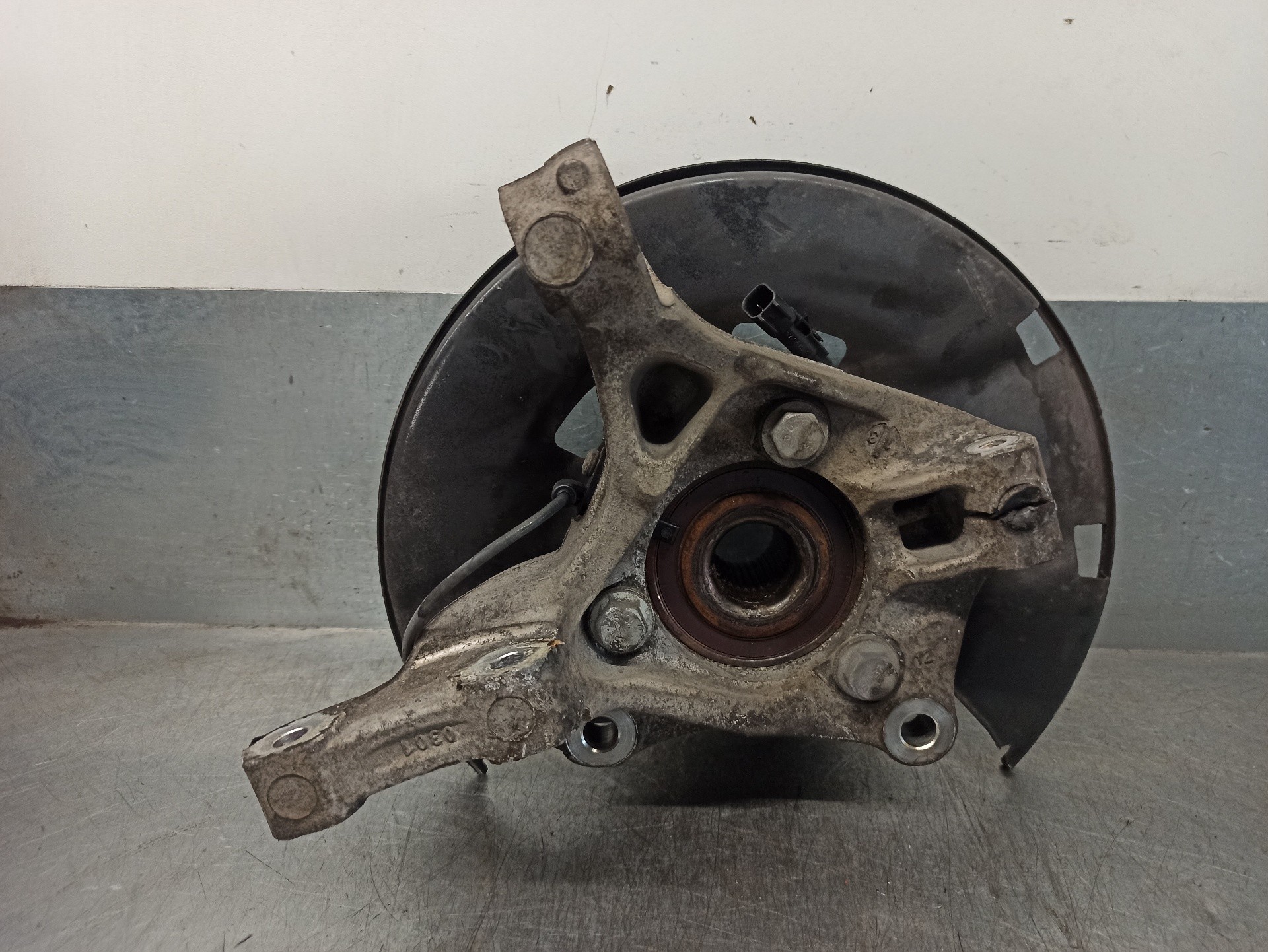 Mangueta delantera derecha A17DTR 308109 de Opel Astra j (p10) 2009-2015 110 CV con 160000 km