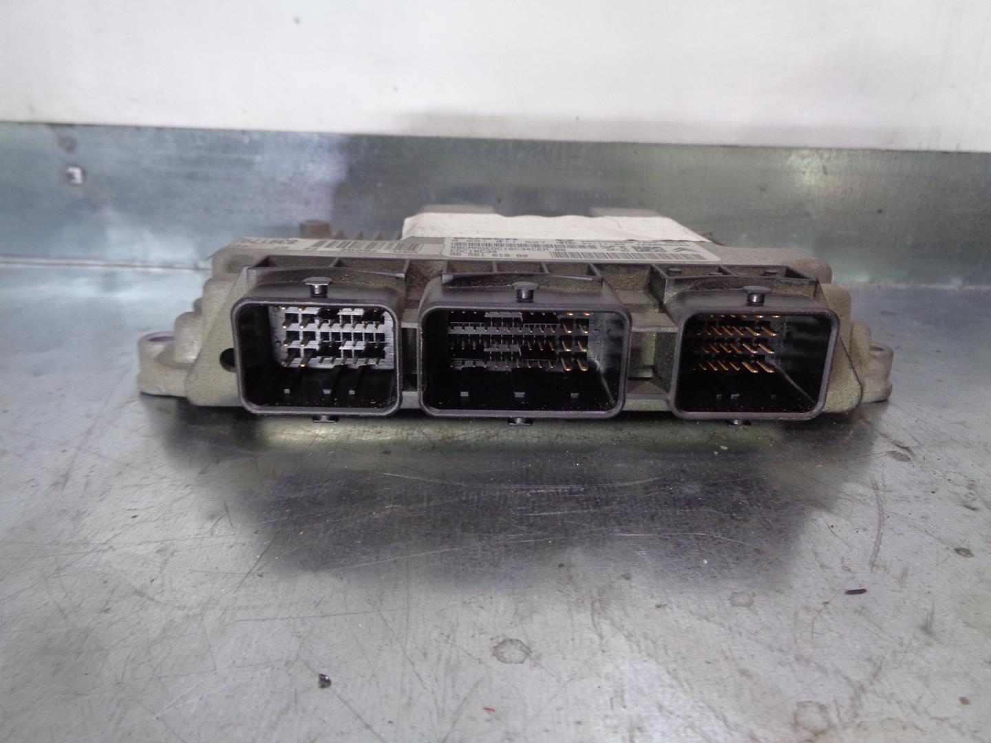 PEUGEOT 307 1 generation (2001-2008) Engine Control Unit ECU 9656161880, 0281011627 21108303