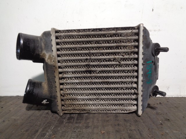 VOLVO 460 1 generation (1988-1996) Radiateur de refroidisseur intermédiaire 3475727, VALEO 21582725