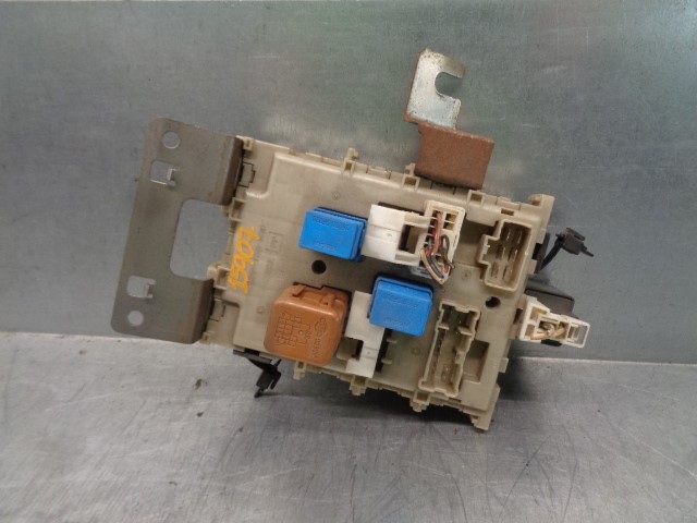 NISSAN Almera Tino 1 generation  (2000-2006) Fuse Box 243504U100 19820394