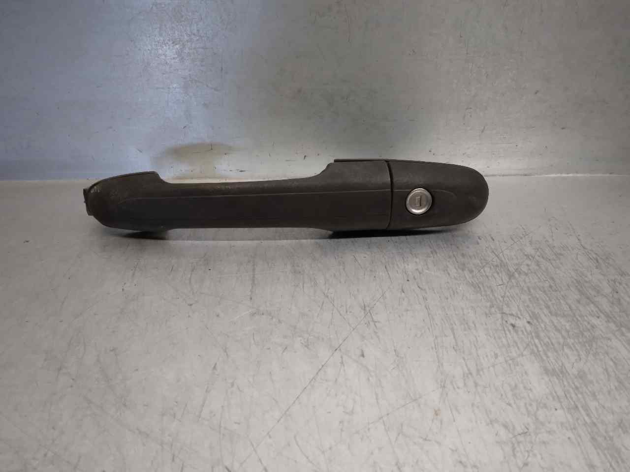 MERCEDES-BENZ Vaneo W414 (2001-2005) Наружная ручка передней левой двери A00076020599B27, 5PUERTAS 19878252