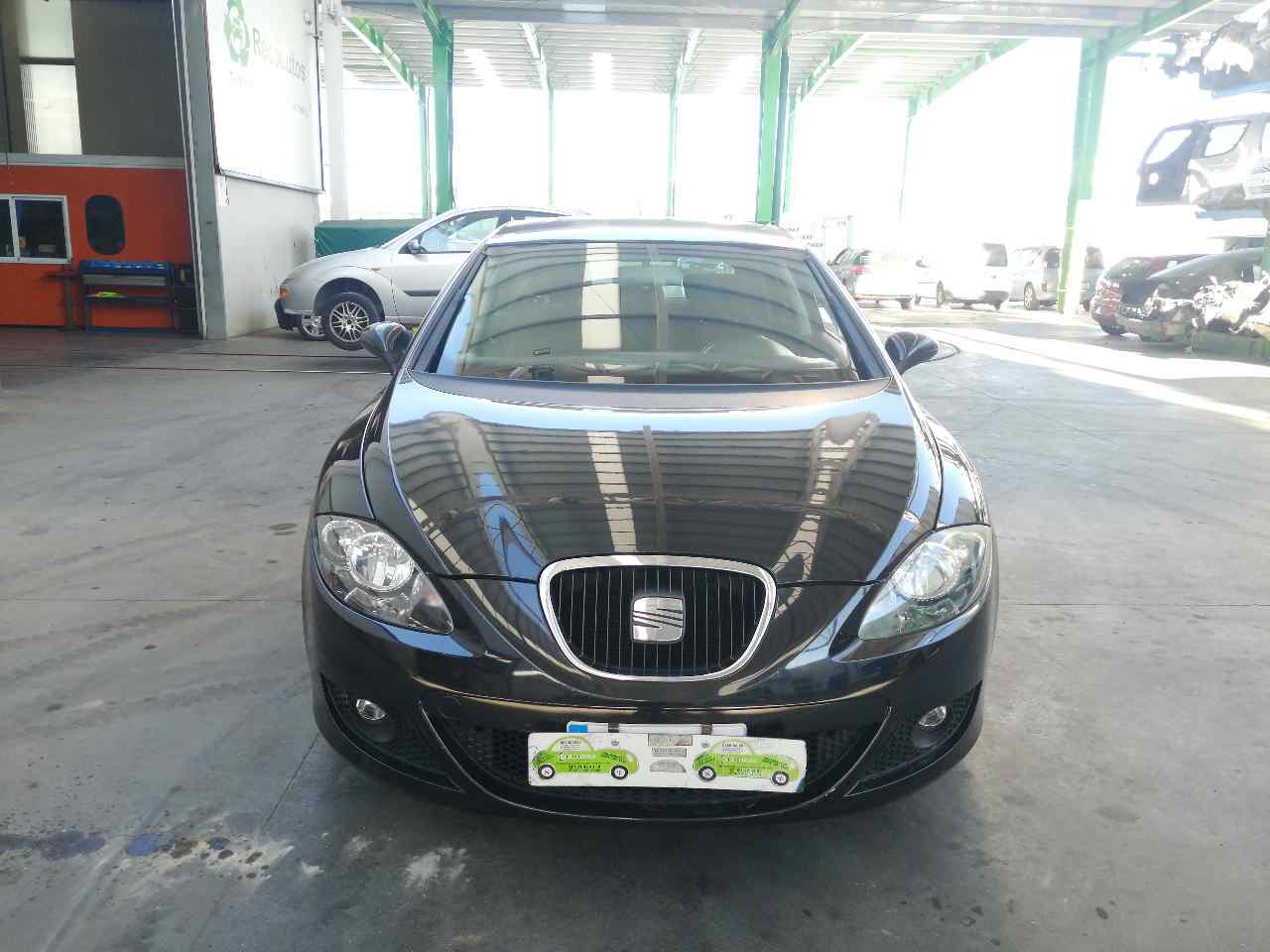 CHEVROLET Leon 2 generation (2005-2012) Охлаждающий радиатор 1K0820411G 19797888