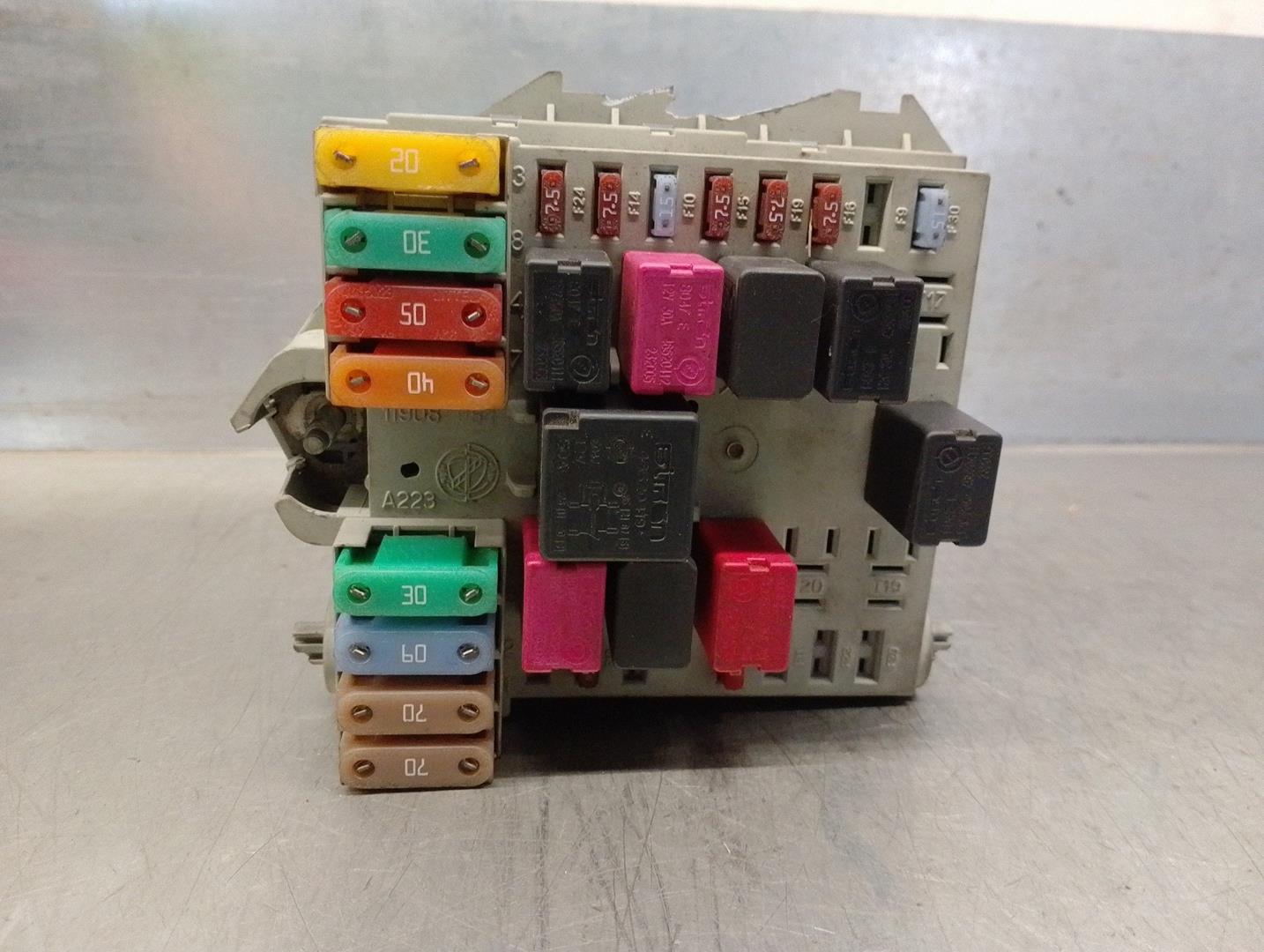 FIAT Stilo 1 generation (2001-2010) Fuse Box 51792198 20800875