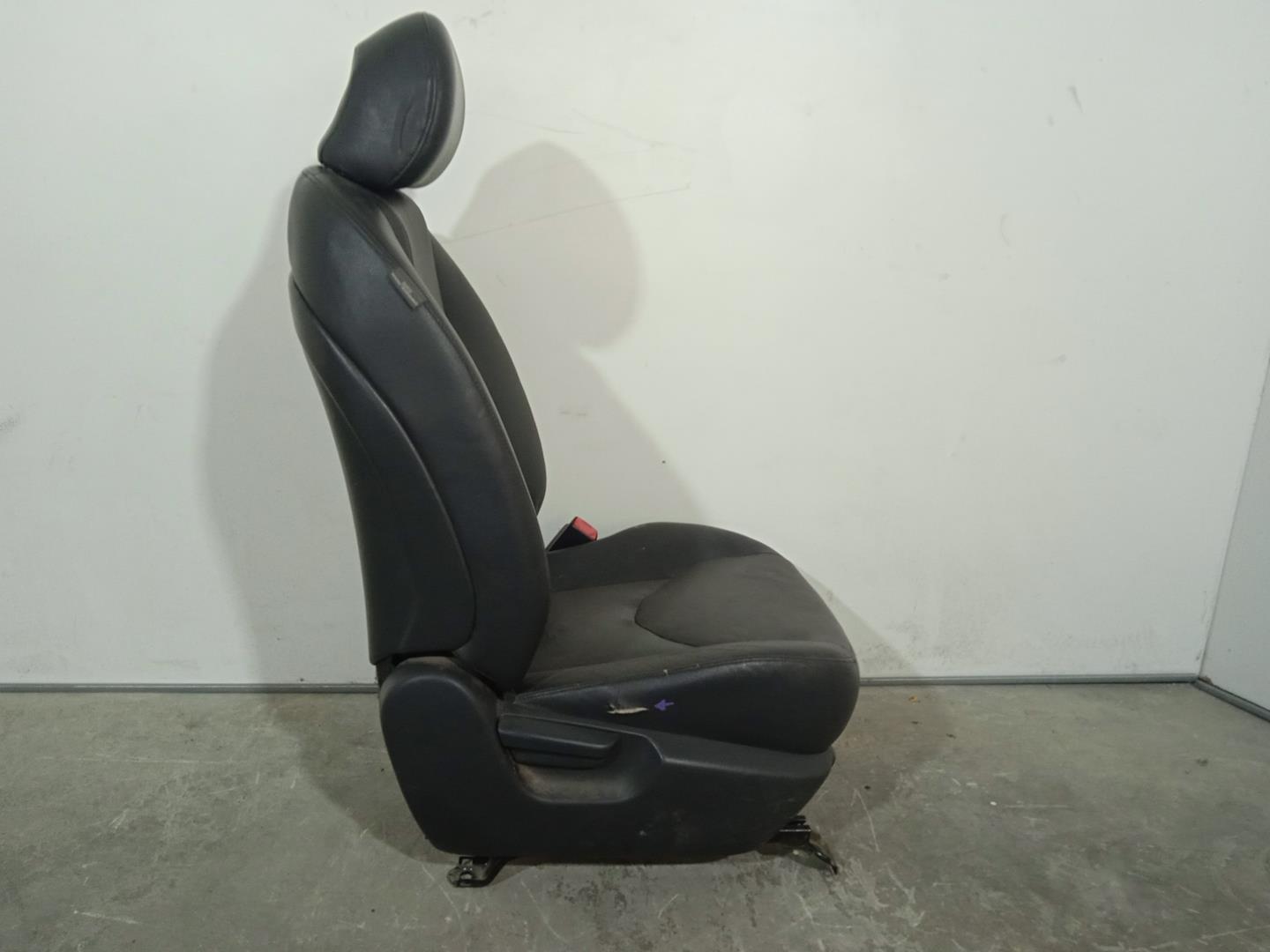 TOYOTA RAV4 2 generation (XA20) (2000-2006) Front Right Seat 4507227, CUERONEGRO, 5PUERTAS 19894728