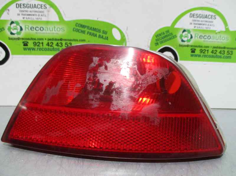 PEUGEOT Focus 1 generation (1998-2010) Rear Left Fog Light 5PUERTAS, 5PUERTAS+ 19558012