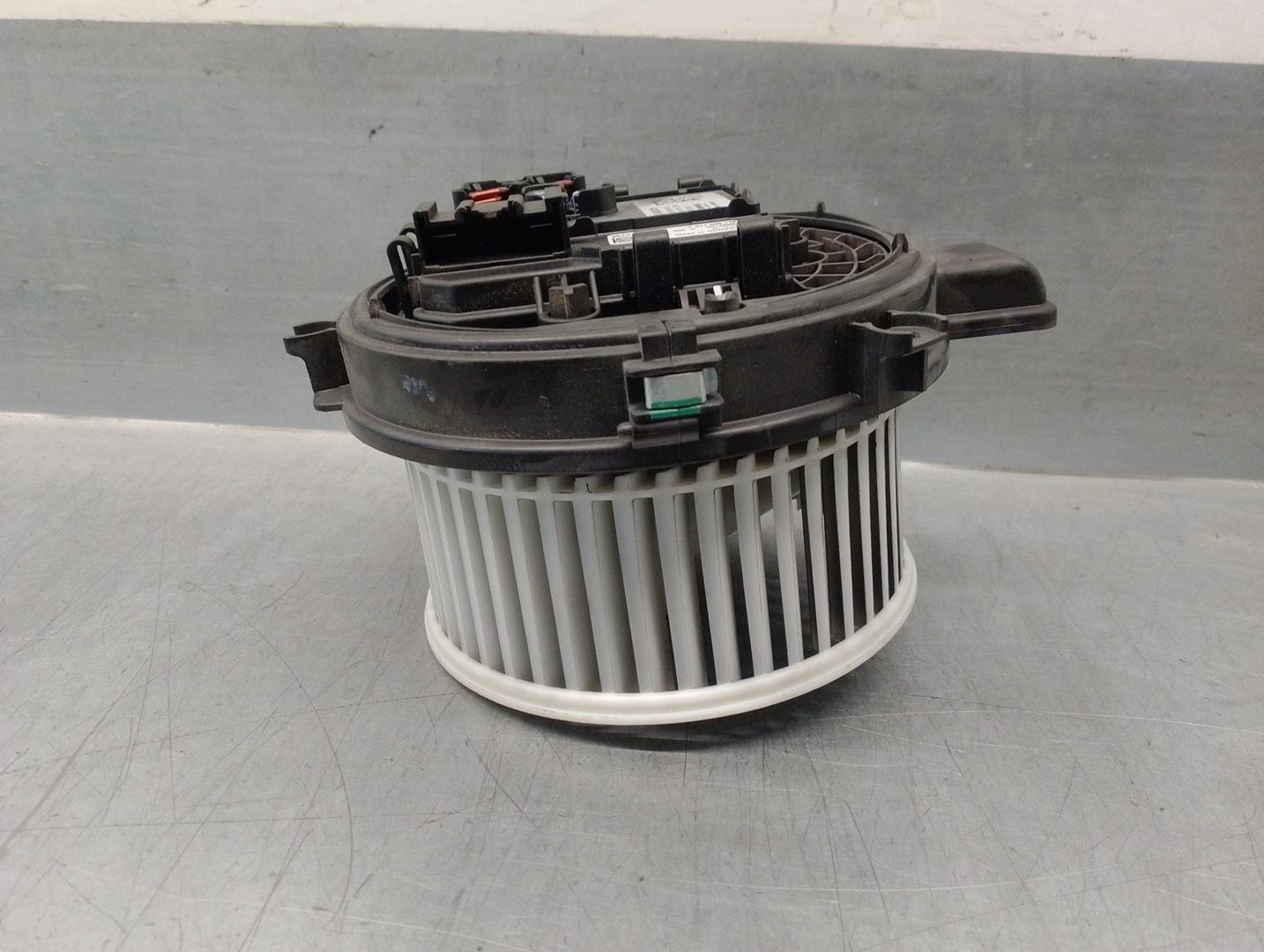 OPEL Astra K (2015-2021) Нагревательный вентиляторный моторчик салона F011500116, 0130309503 24215392