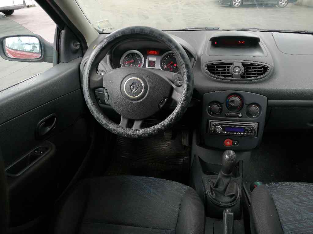 AUDI Clio 3 generation (2005-2012) Скоростомер 8200761861M+ 21695501