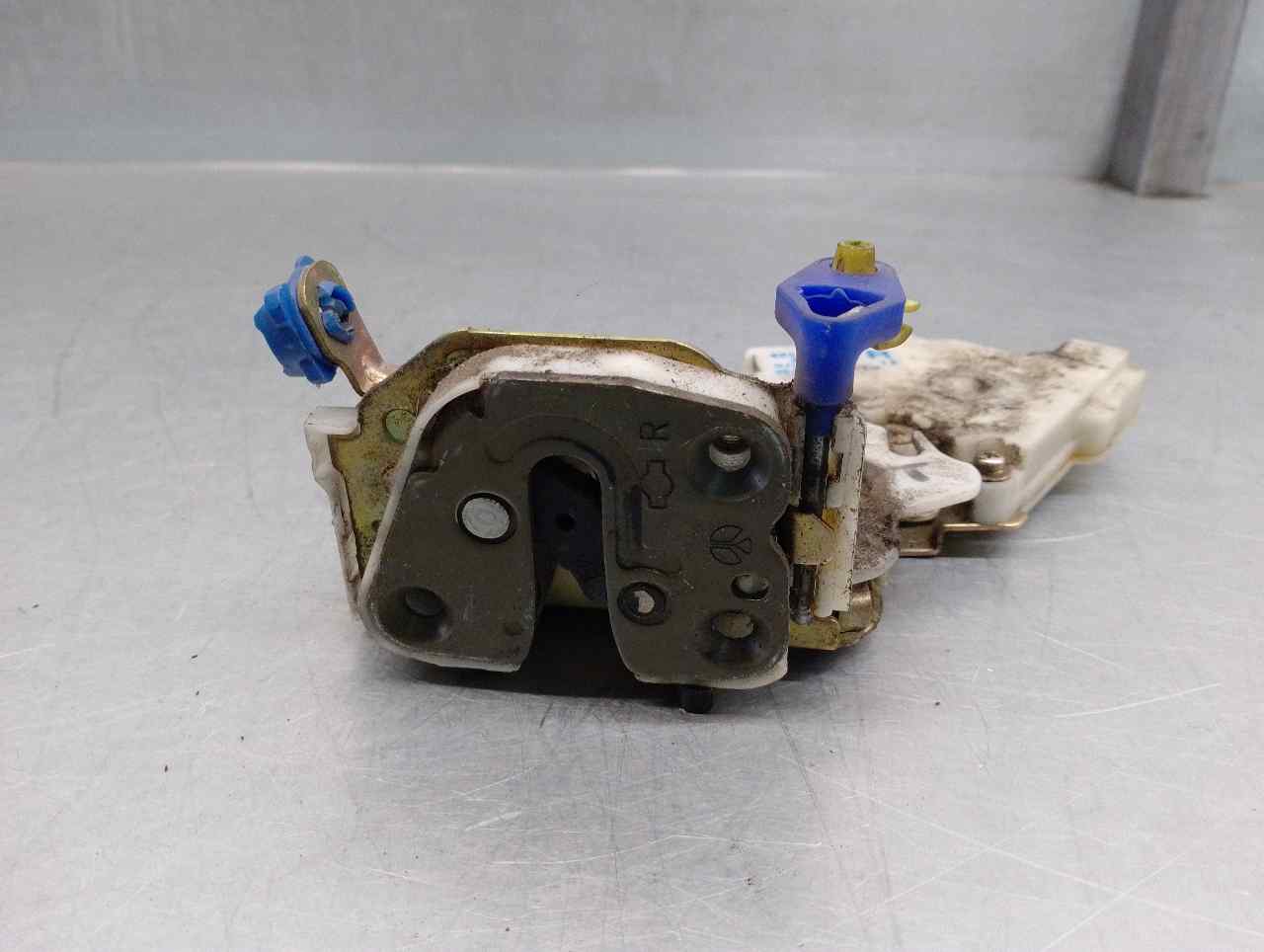 NISSAN Serena 1 generation (1991-2002) Front Right Door Lock 8055261U01, 2PINES, 6PUERTAS 21711218