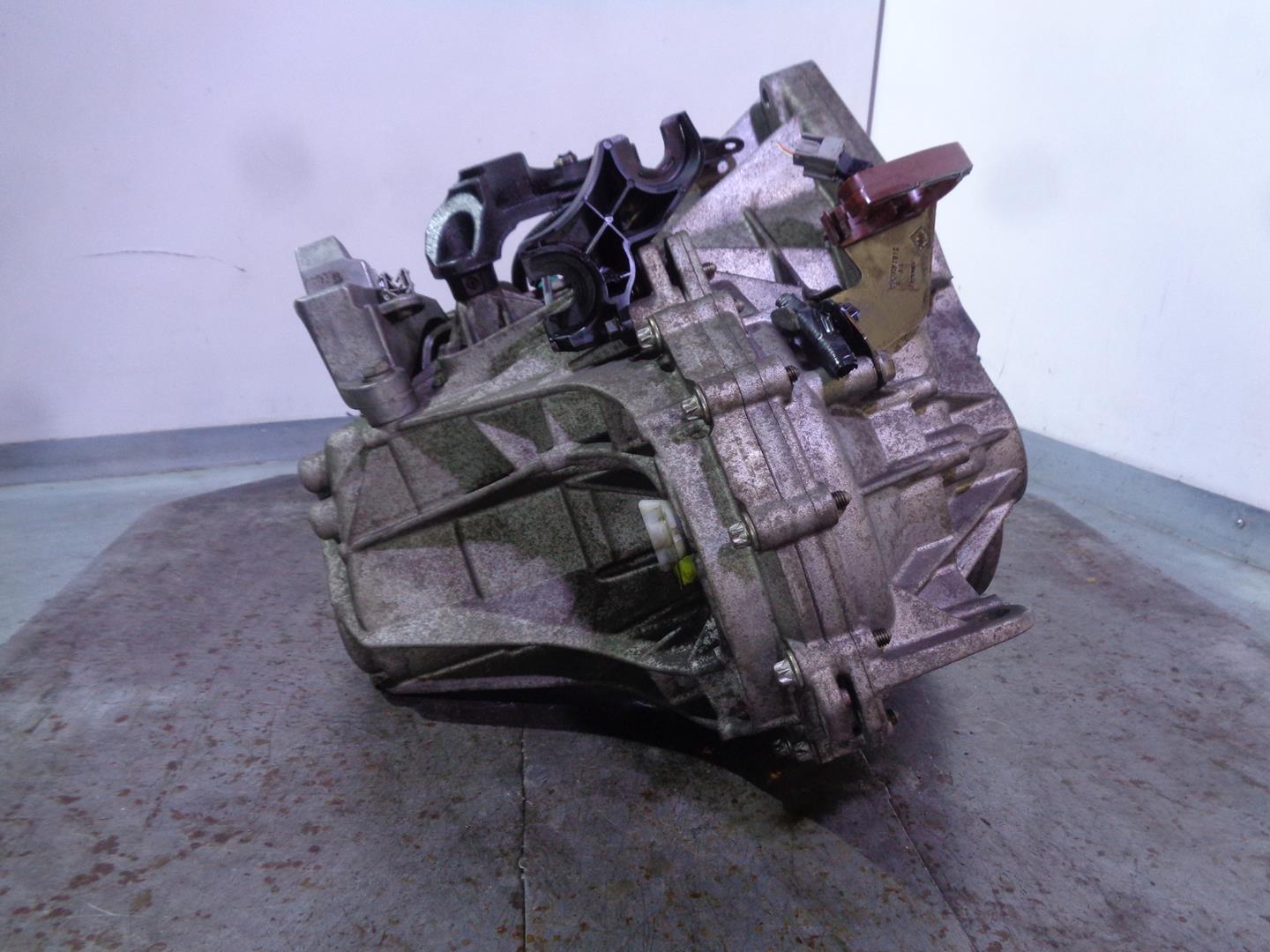 RENAULT Megane 3 generation (2008-2020) Gearbox TL4A060, S007685, 7701700608 24200585