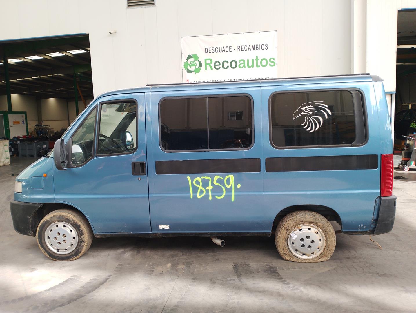 PEUGEOT Boxer 2 generation (1993-2006) Vänster framskärm AZUL, 7841E7 21726260