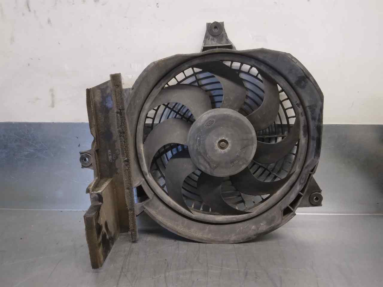 HYUNDAI Santa Fe SM (2000-2013) Difūzoriaus ventiliatorius 9773026XXX, HCC 19799257