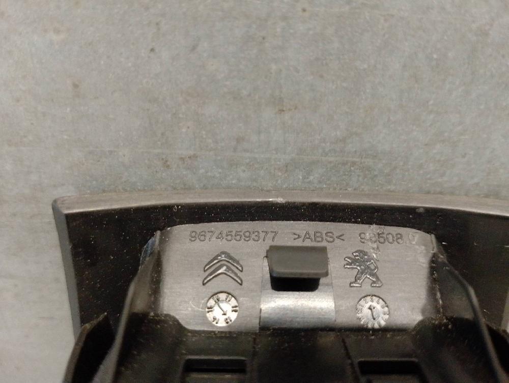 Rear window control panel rh 9H06 9674559377 de Citroen C-elysee (dd_) 2014-0 92 CV con 269000 km - pieza usada