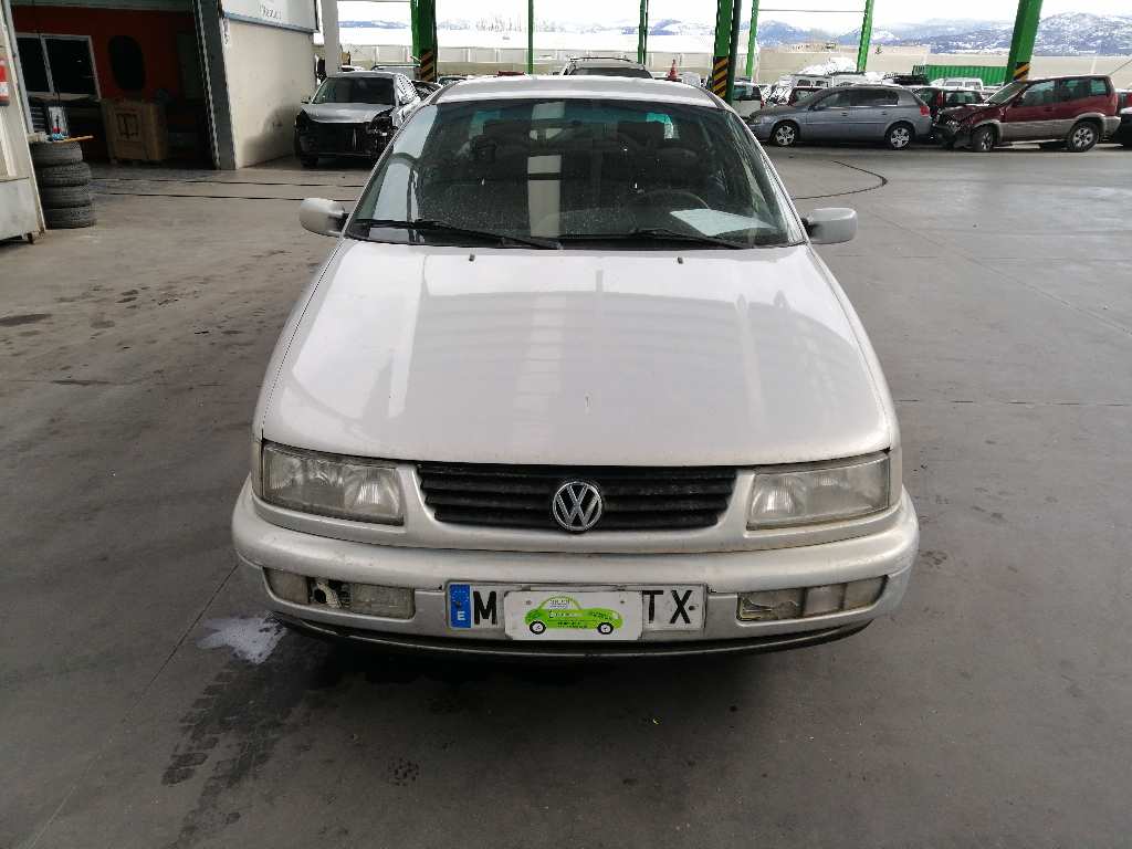 VOLKSWAGEN Passat B5 (1996-2005) Фонарь задний правый 4PUERTAS,4PUERTAS+ALETA 19672027