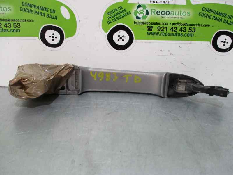 RENAULT Scenic 2 generation (2003-2010) Bakre högra dörrens yttre handtag 5PUERTAS, 5PUERTAS+CAJA1 19554479