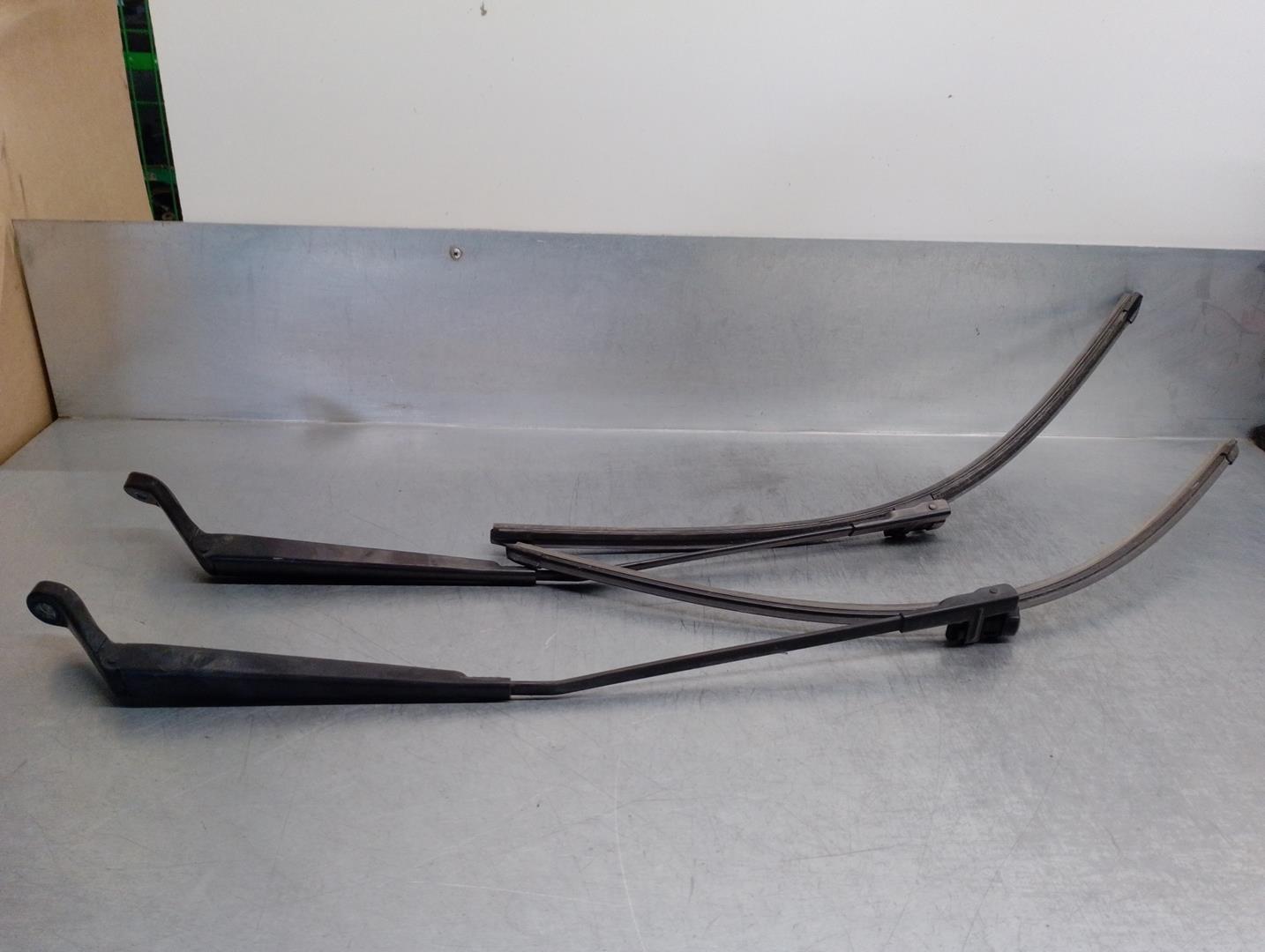 PEUGEOT 407 1 generation (2004-2010) Front Wiper Arms 6429X5, 6429X4 19923706