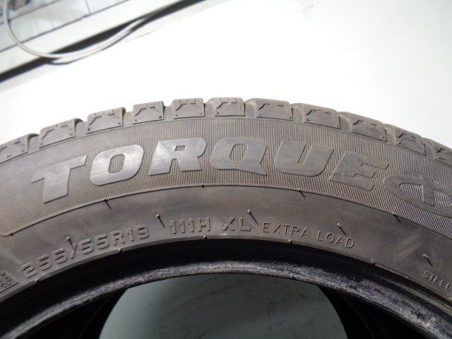 LAND ROVER Discovery 4 generation (2009-2016) Tire 25555R19111H, TORQUE, TQ022 19893231