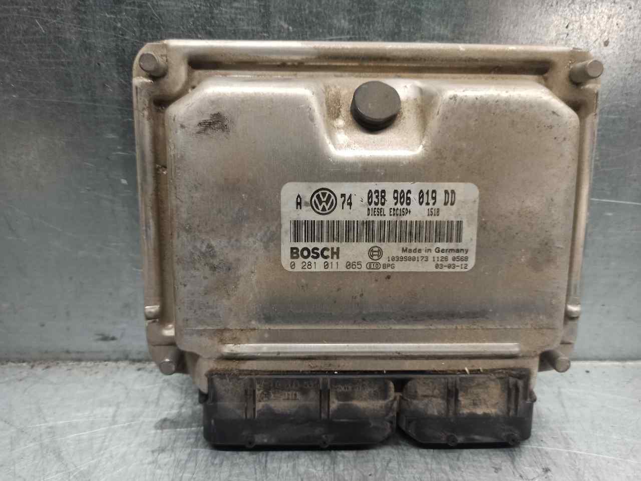 VOLKSWAGEN Golf 4 generation (1997-2006) Motorkontrolenhed ECU 038906019DD,0281011065 19787136