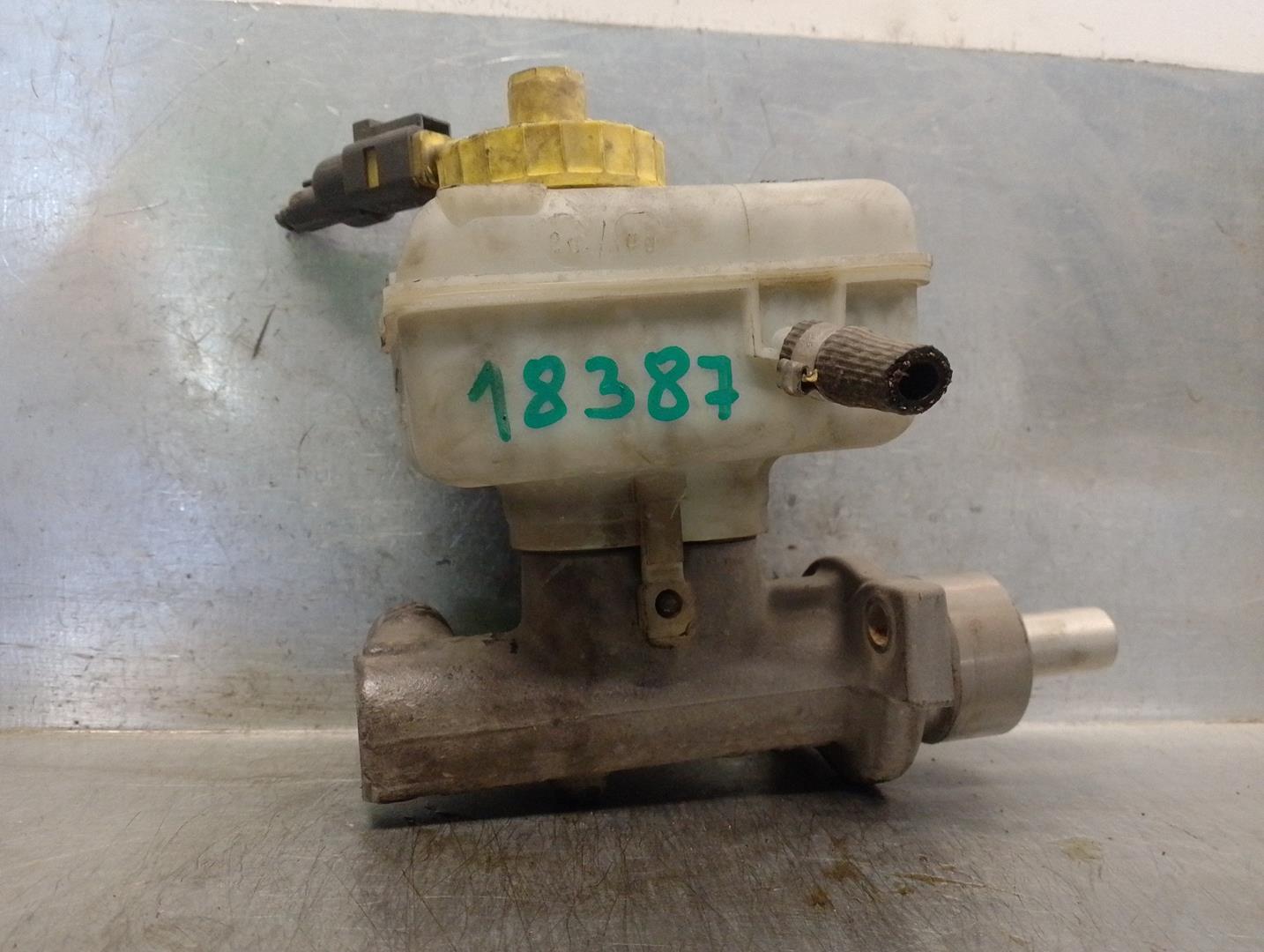 VOLKSWAGEN Bora 1 generation (1998-2005) Brake Cylinder 21027099, 21027099 21107793