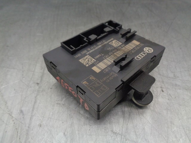 AUDI A6 C6/4F (2004-2011) Other Control Units TEMIC, 8K0959795F+ 19844618