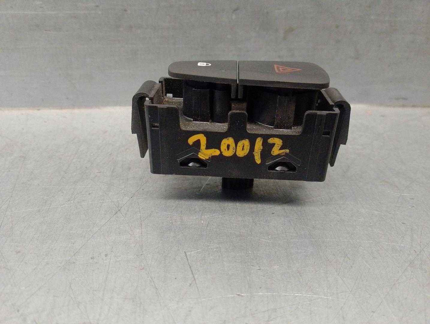 DACIA Duster 1 generation (2010-2017) Avarinio (avarinis) mygtukas E3160101, E3160101, VALEO 24217150
