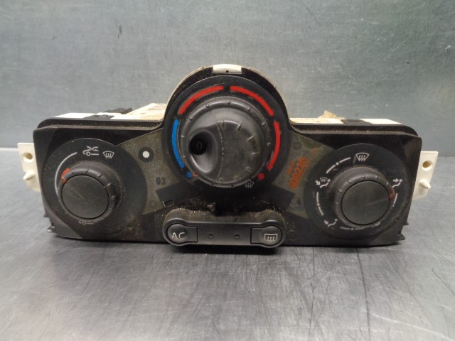 RENAULT Megane 2 generation (2002-2012) Climate  Control Unit 7701055146,F666445V,VALEO 19845292