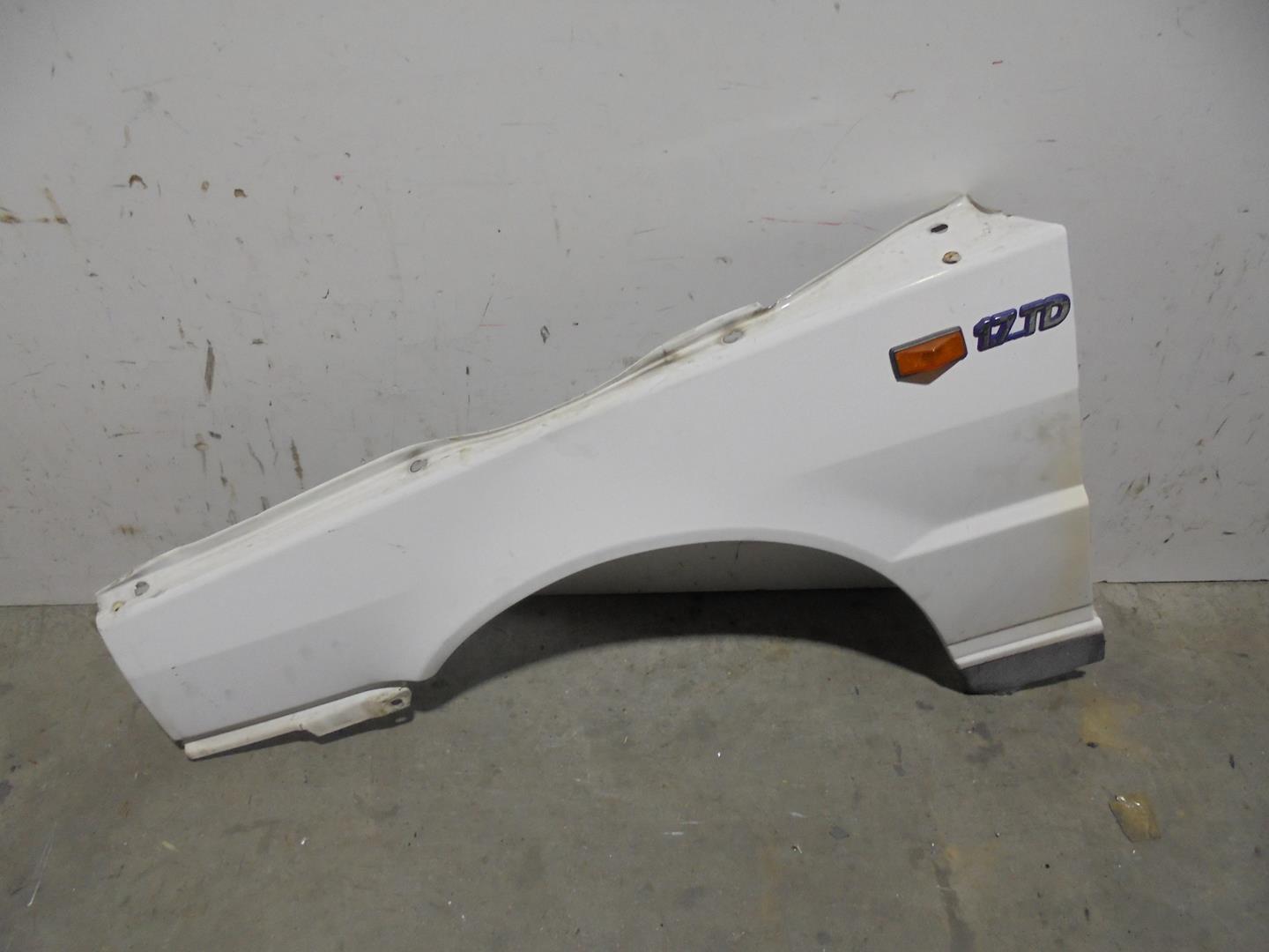 FORD S40 2 generation (2004-2012) Front Left Fender +BLANCA 19760175