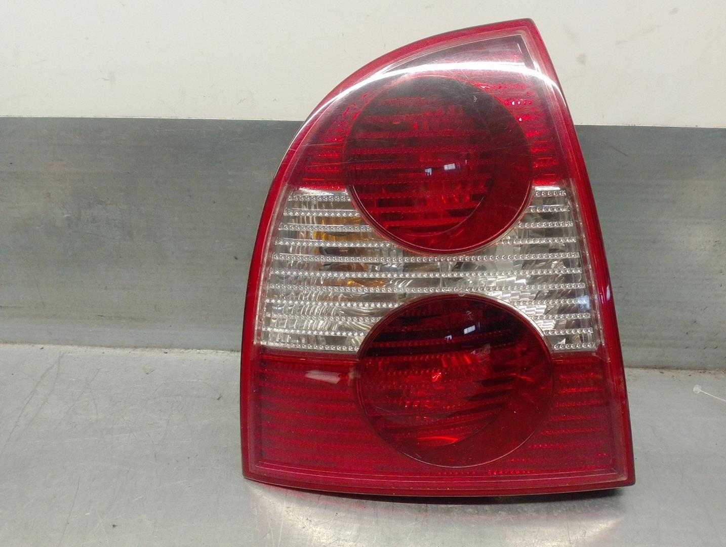 VOLKSWAGEN Passat B5 (1996-2005) Rear Left Taillight 3B5945095AE, 4PUERTAS 24214118