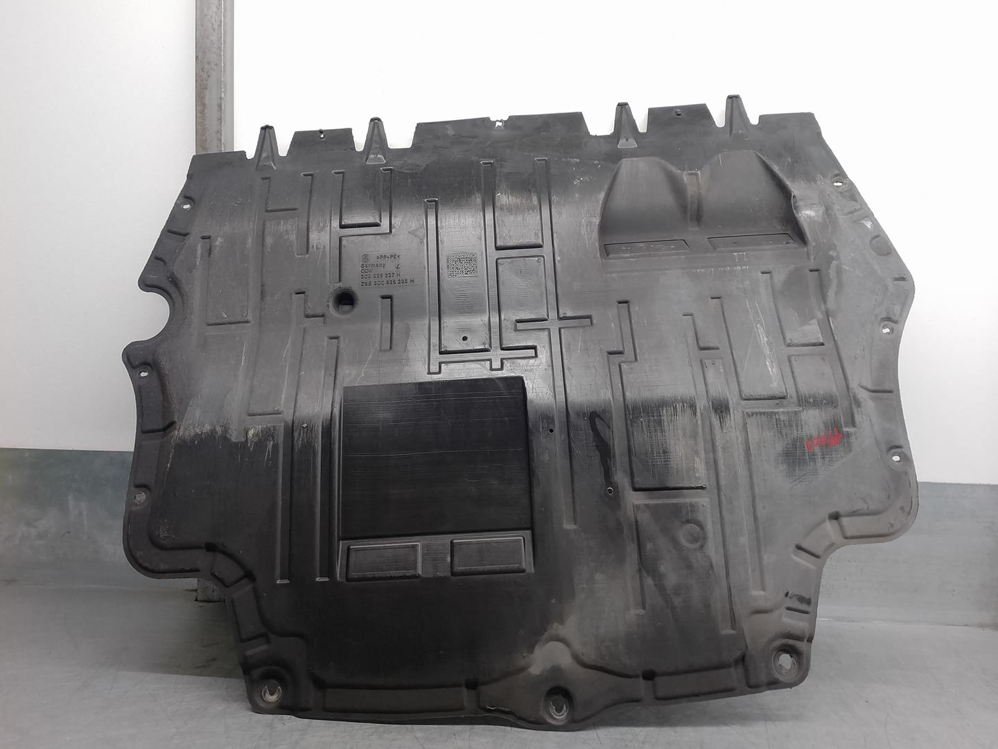 VOLKSWAGEN Passat Variant 1 generation (2010-2024) Front Engine Cover 3C0825237H, *CESTA40 24157569