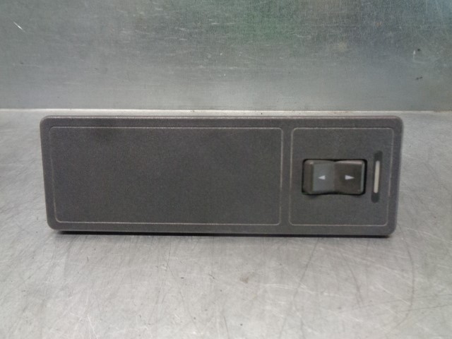 ROVER 800 1 generation (1986-1999) Front Right Door Window Switch YUD10027 19821495