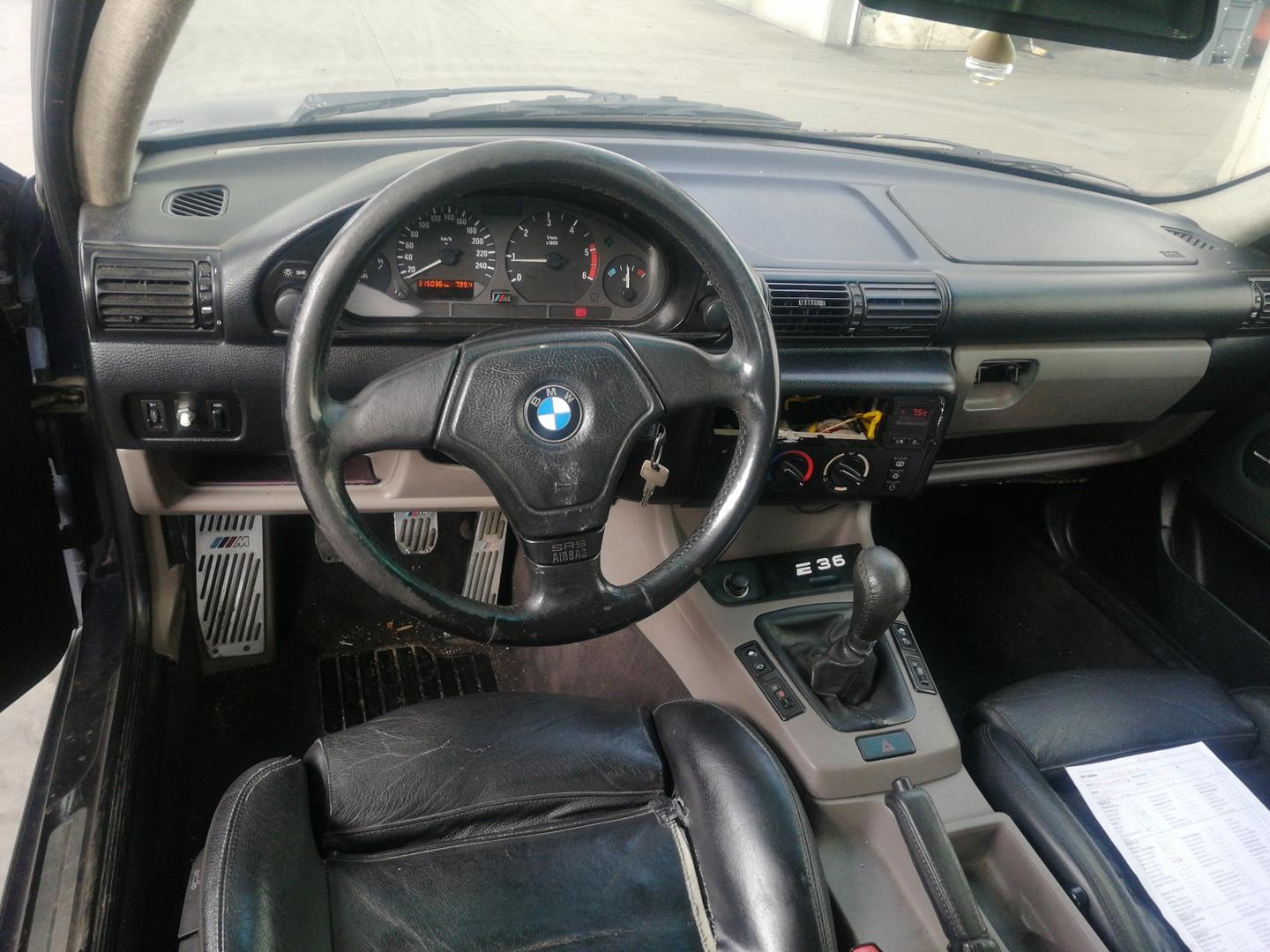 BMW 3 Series E36 (1990-2000) Крыло переднее левое 41358223921, AZUL 24550558